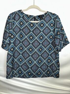Forever 21 | Blue Geometric Print Short Sleeve Blouse | M